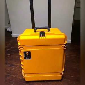 Yellow Pelican Storm Travel Case IM2750